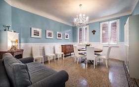 Hs4U Montebello Suite Apartment